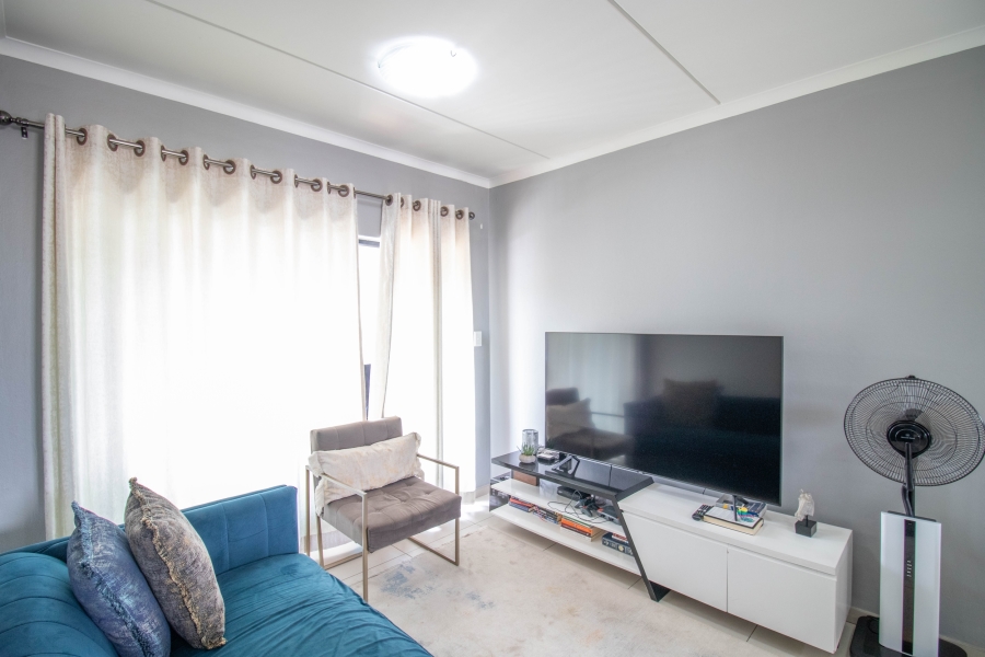 3 Bedroom Property for Sale in Erand Gardens Gauteng