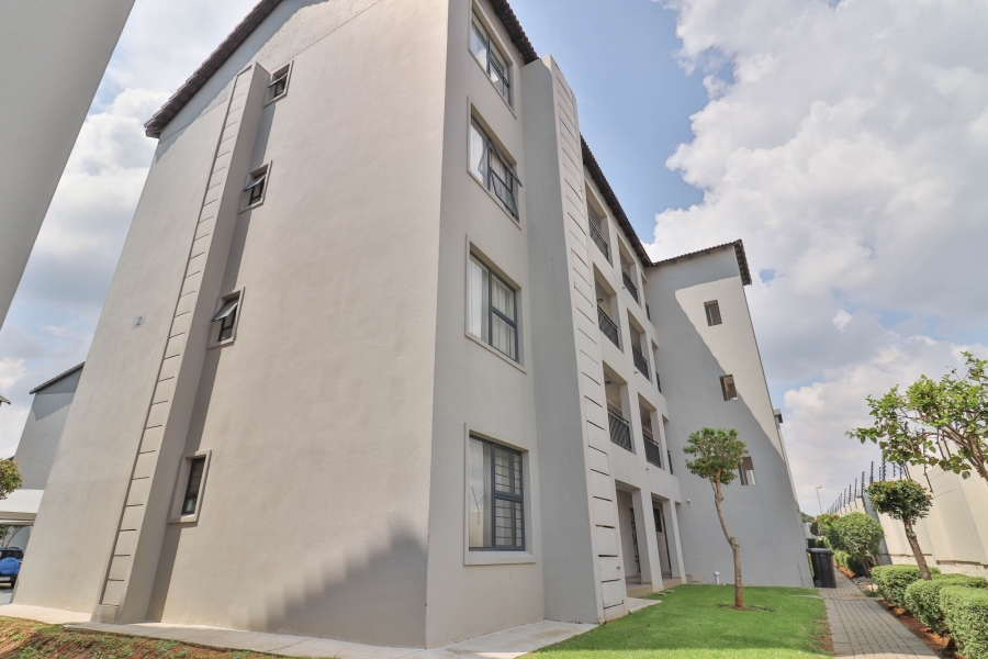 3 Bedroom Property for Sale in Erand Gardens Gauteng