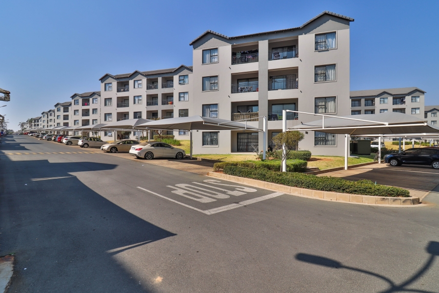 3 Bedroom Property for Sale in Erand Gardens Gauteng