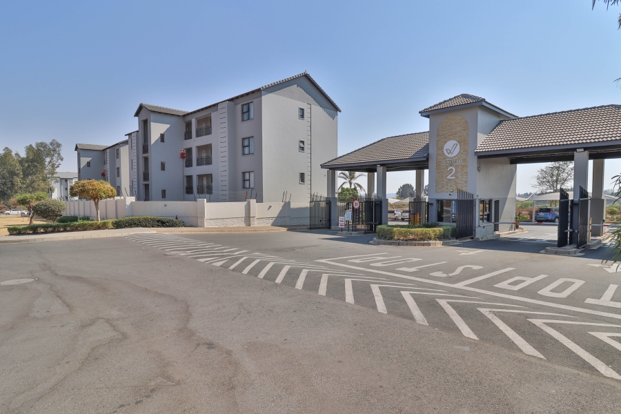3 Bedroom Property for Sale in Erand Gardens Gauteng