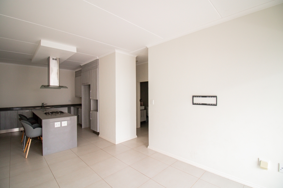 2 Bedroom Property for Sale in Erand Gardens Gauteng