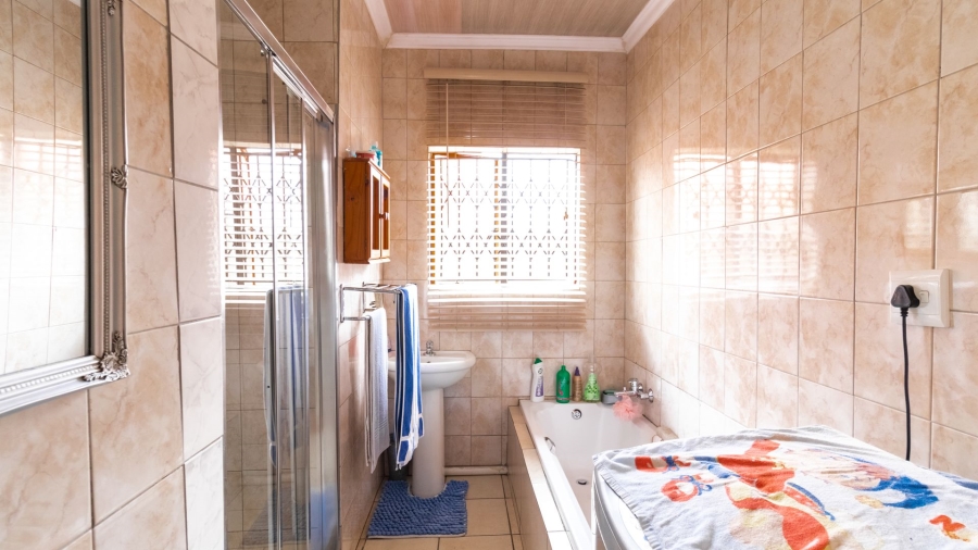 4 Bedroom Property for Sale in Ebony Park Gauteng