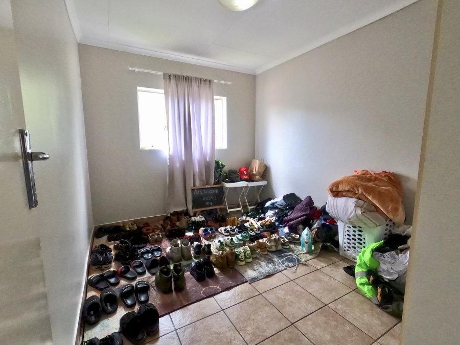 2 Bedroom Property for Sale in Noordwyk Gauteng