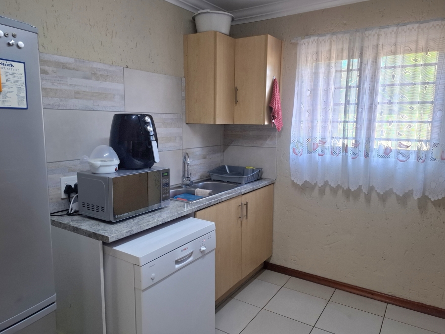 2 Bedroom Property for Sale in Greenhills Gauteng