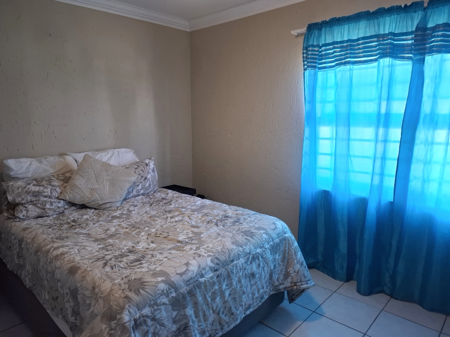 2 Bedroom Property for Sale in Greenhills Gauteng
