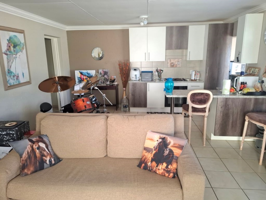 2 Bedroom Property for Sale in Greenhills Gauteng