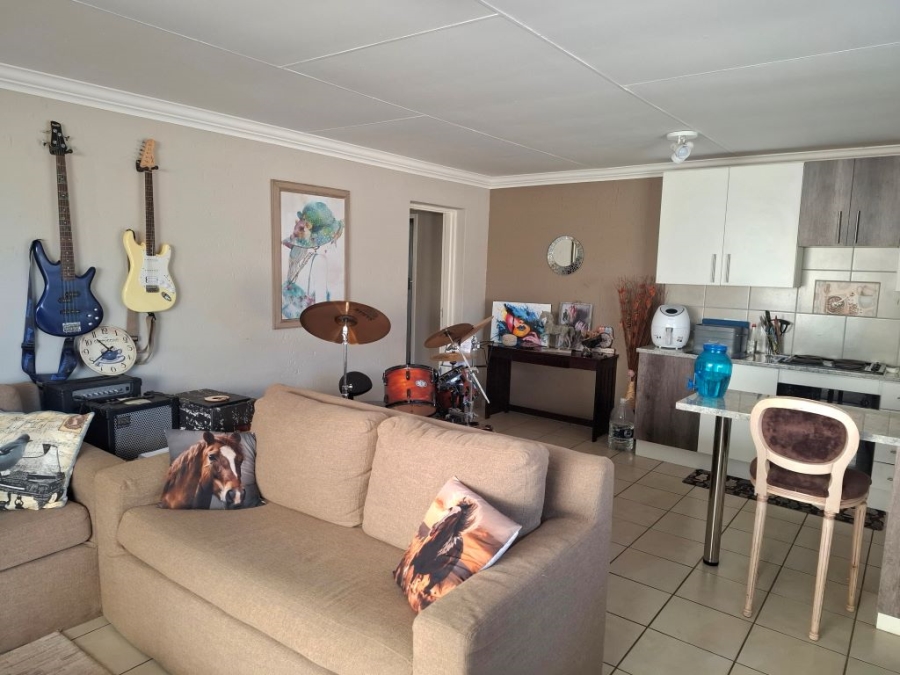 2 Bedroom Property for Sale in Greenhills Gauteng