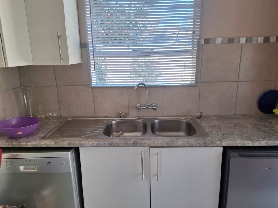 2 Bedroom Property for Sale in Greenhills Gauteng
