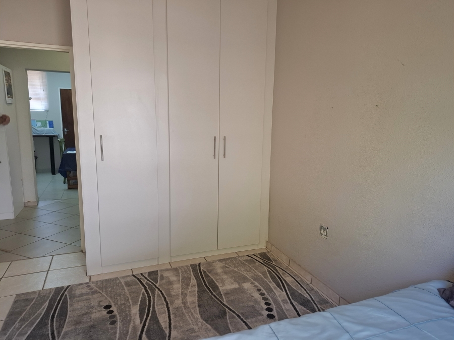 2 Bedroom Property for Sale in Greenhills Gauteng