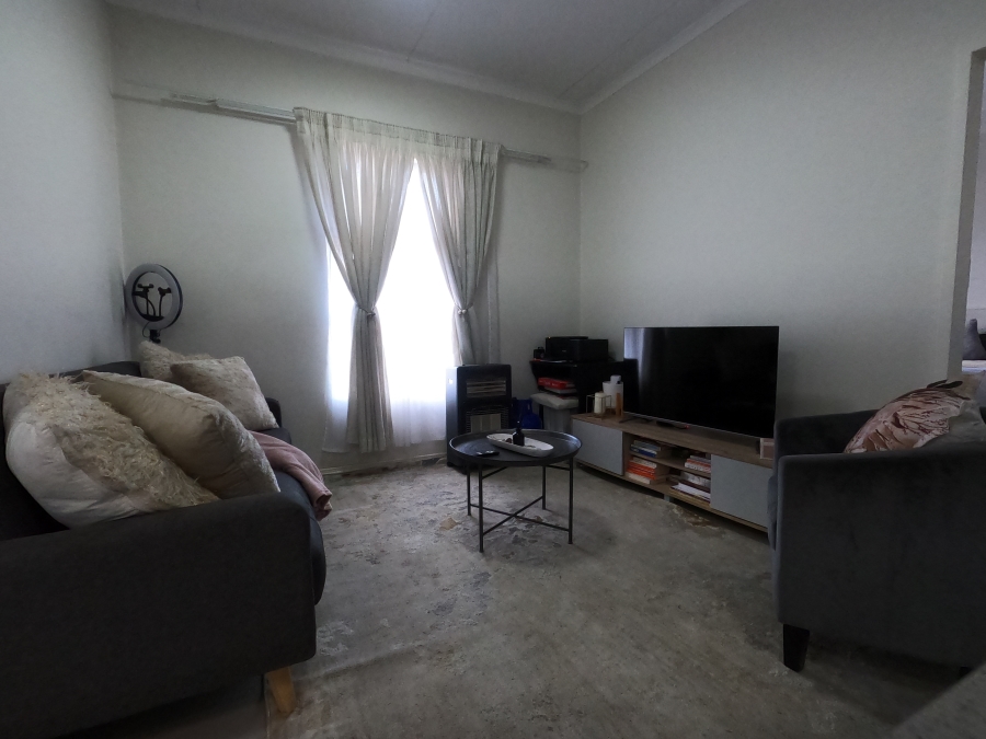 1 Bedroom Property for Sale in Erand Gardens Gauteng