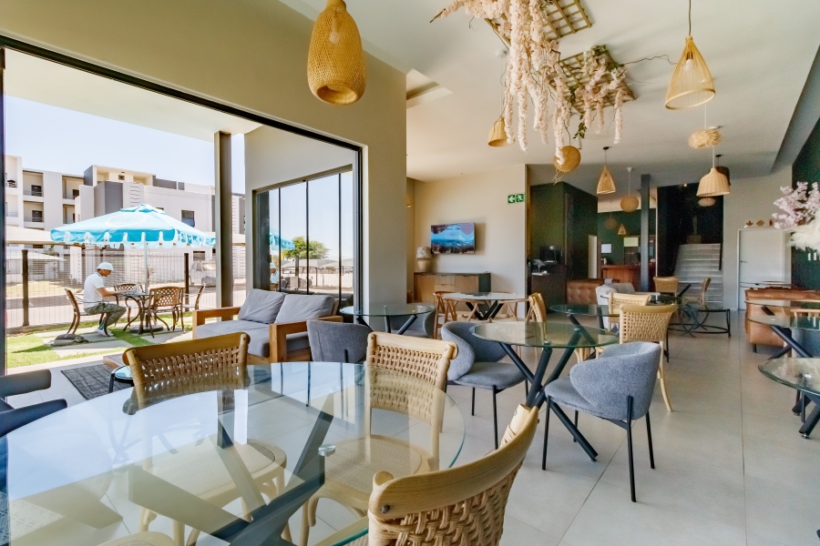 1 Bedroom Property for Sale in Erand Gardens Gauteng