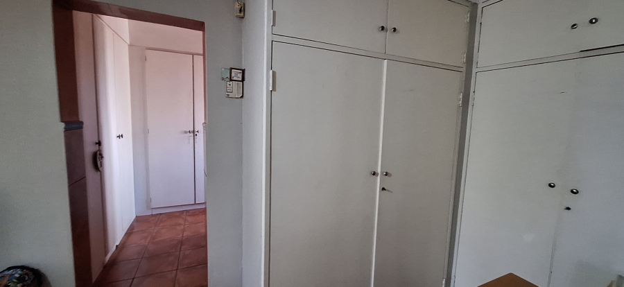 2 Bedroom Property for Sale in Die Hoewes Gauteng