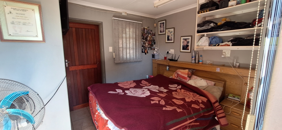 2 Bedroom Property for Sale in Die Hoewes Gauteng