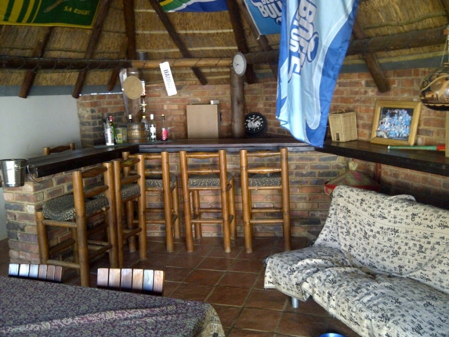 2 Bedroom Property for Sale in Die Hoewes Gauteng