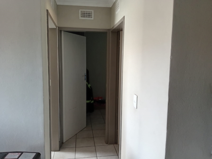 2 Bedroom Property for Sale in Heuweloord Gauteng