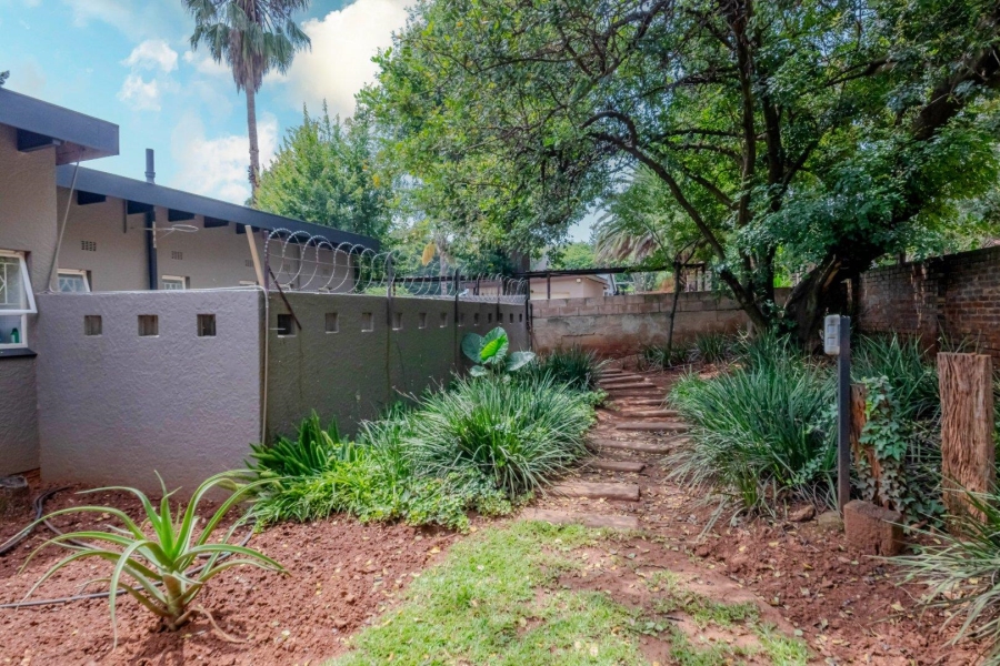 4 Bedroom Property for Sale in Helderkruin Gauteng