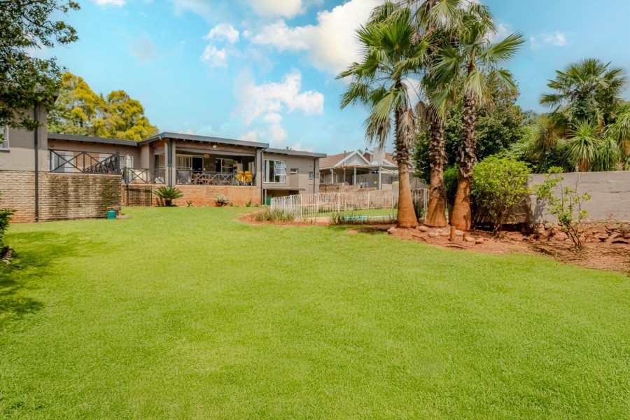 4 Bedroom Property for Sale in Helderkruin Gauteng