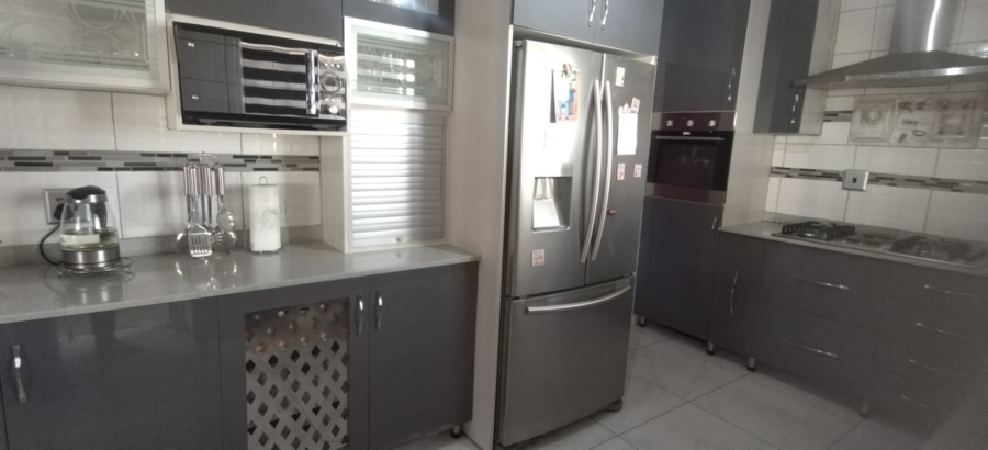 3 Bedroom Property for Sale in Mindalore Gauteng