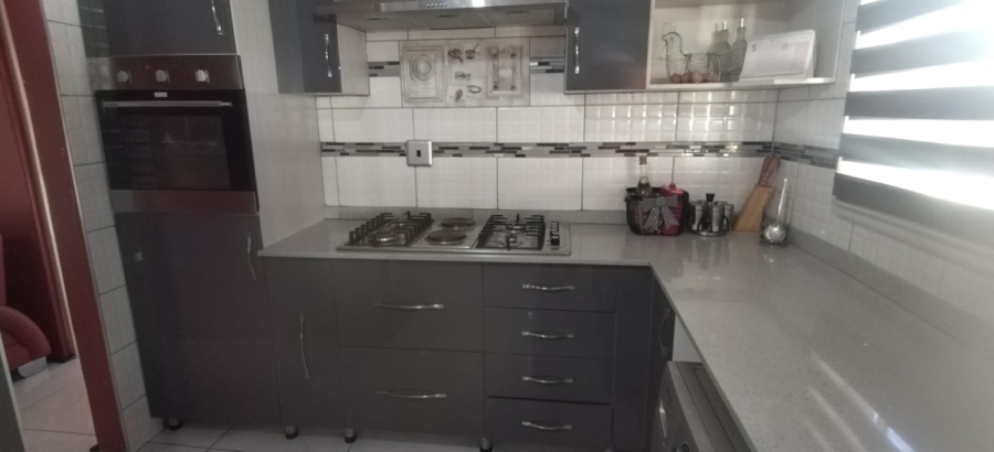 3 Bedroom Property for Sale in Mindalore Gauteng