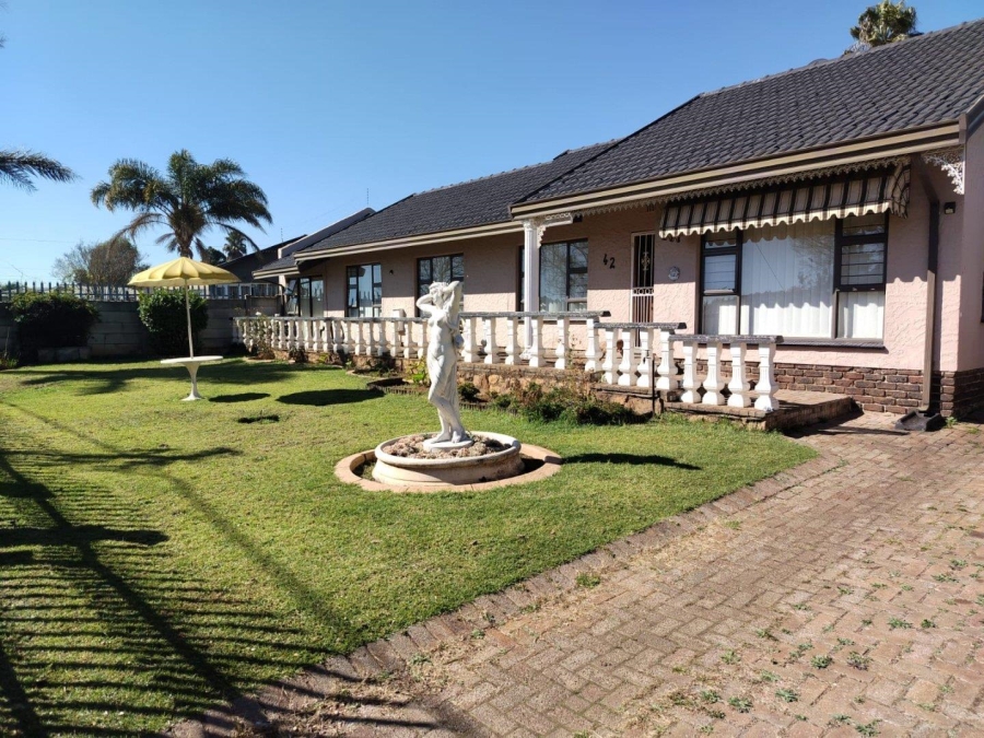 4 Bedroom Property for Sale in Mindalore Gauteng