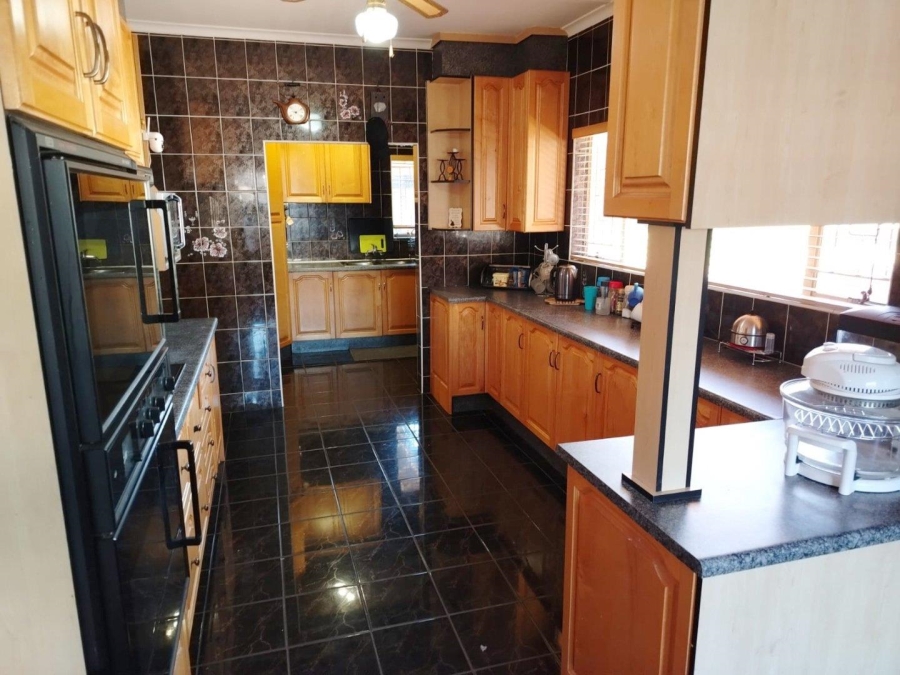 4 Bedroom Property for Sale in Mindalore Gauteng