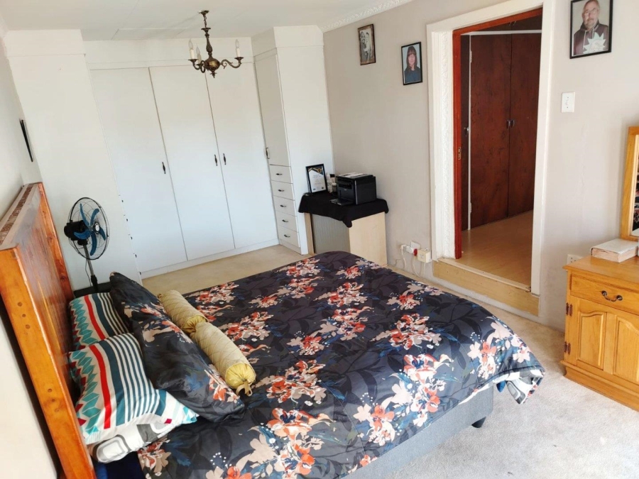 4 Bedroom Property for Sale in Mindalore Gauteng
