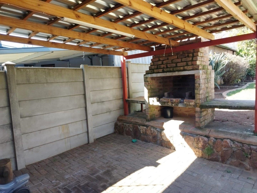 4 Bedroom Property for Sale in Mindalore Gauteng