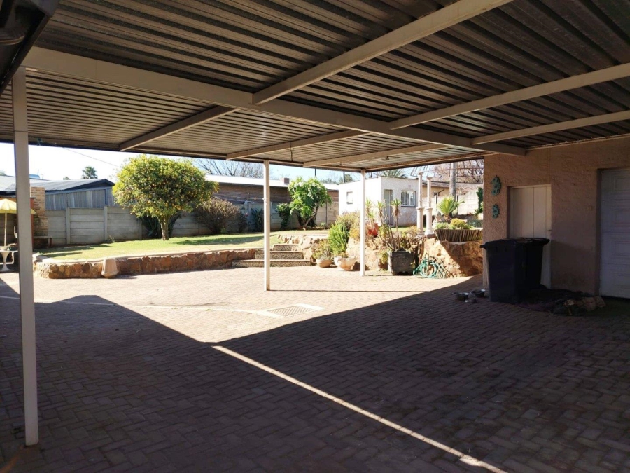 4 Bedroom Property for Sale in Mindalore Gauteng