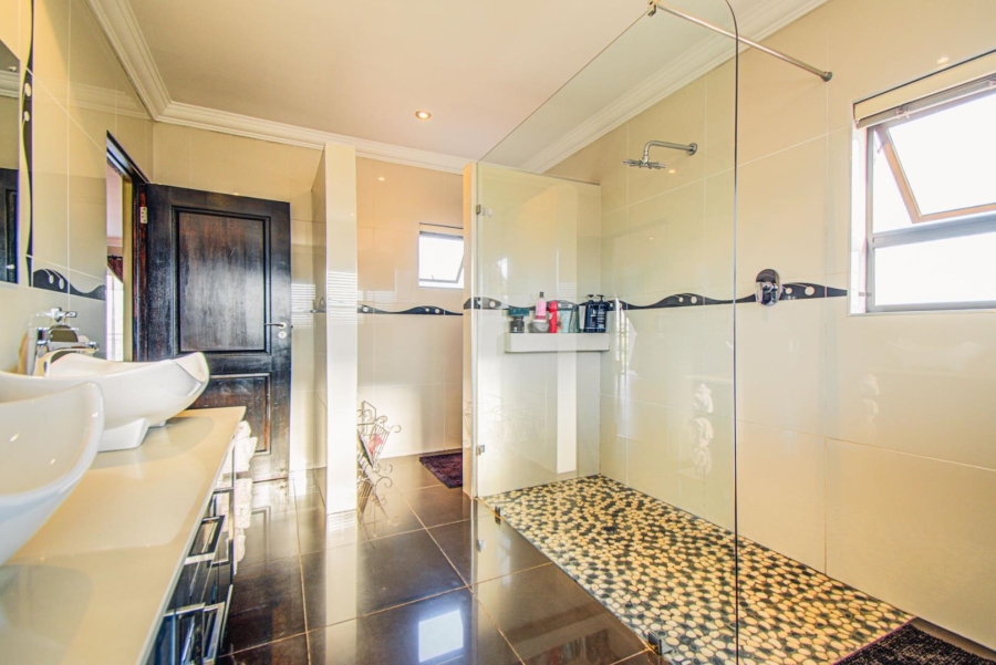 4 Bedroom Property for Sale in Ebotse Golf Estate Gauteng