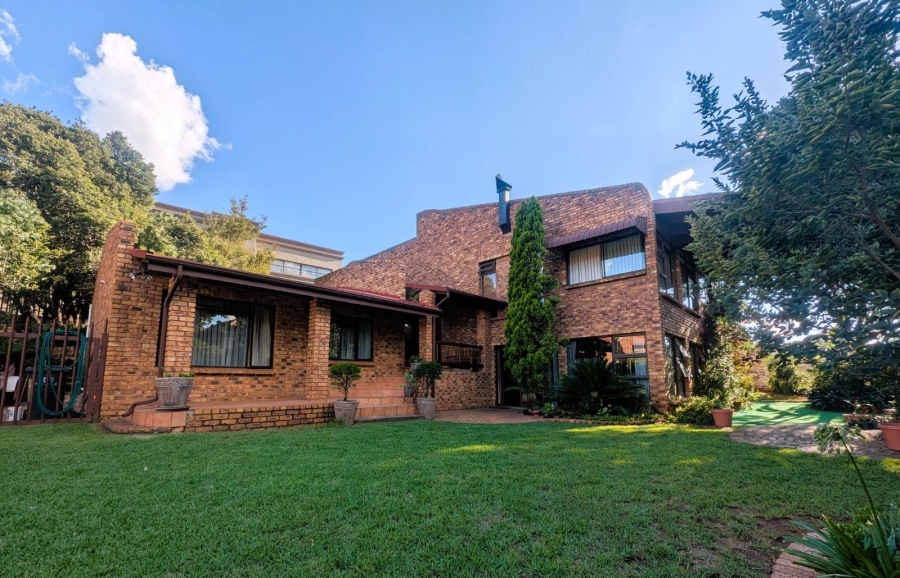 4 Bedroom Property for Sale in Glenvista Gauteng