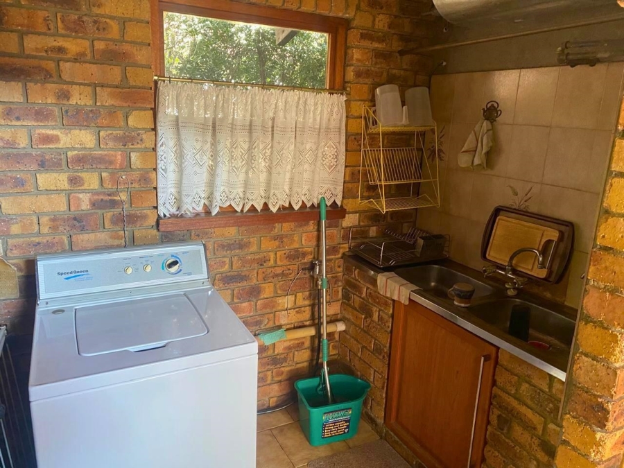 4 Bedroom Property for Sale in Glenvista Gauteng