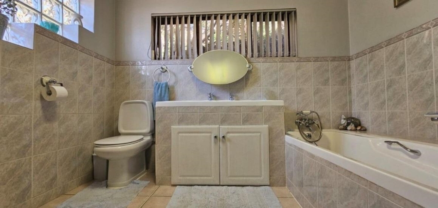 4 Bedroom Property for Sale in Glenvista Gauteng