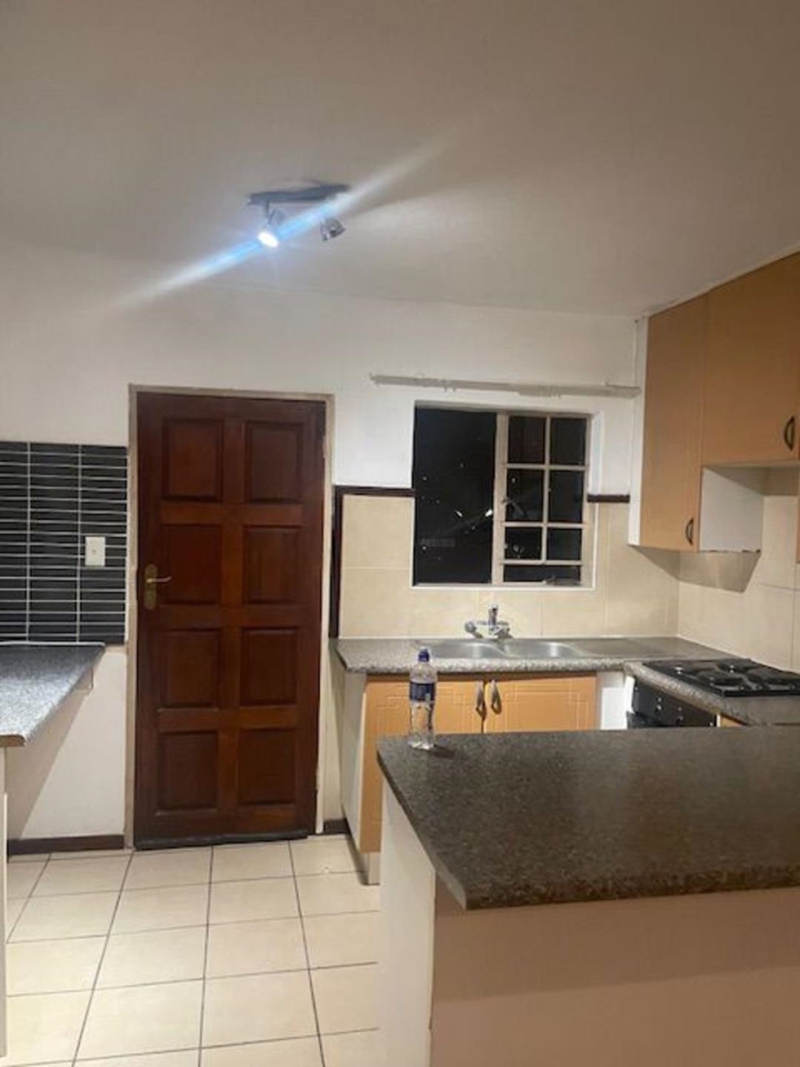 2 Bedroom Property for Sale in Noordwyk Gauteng