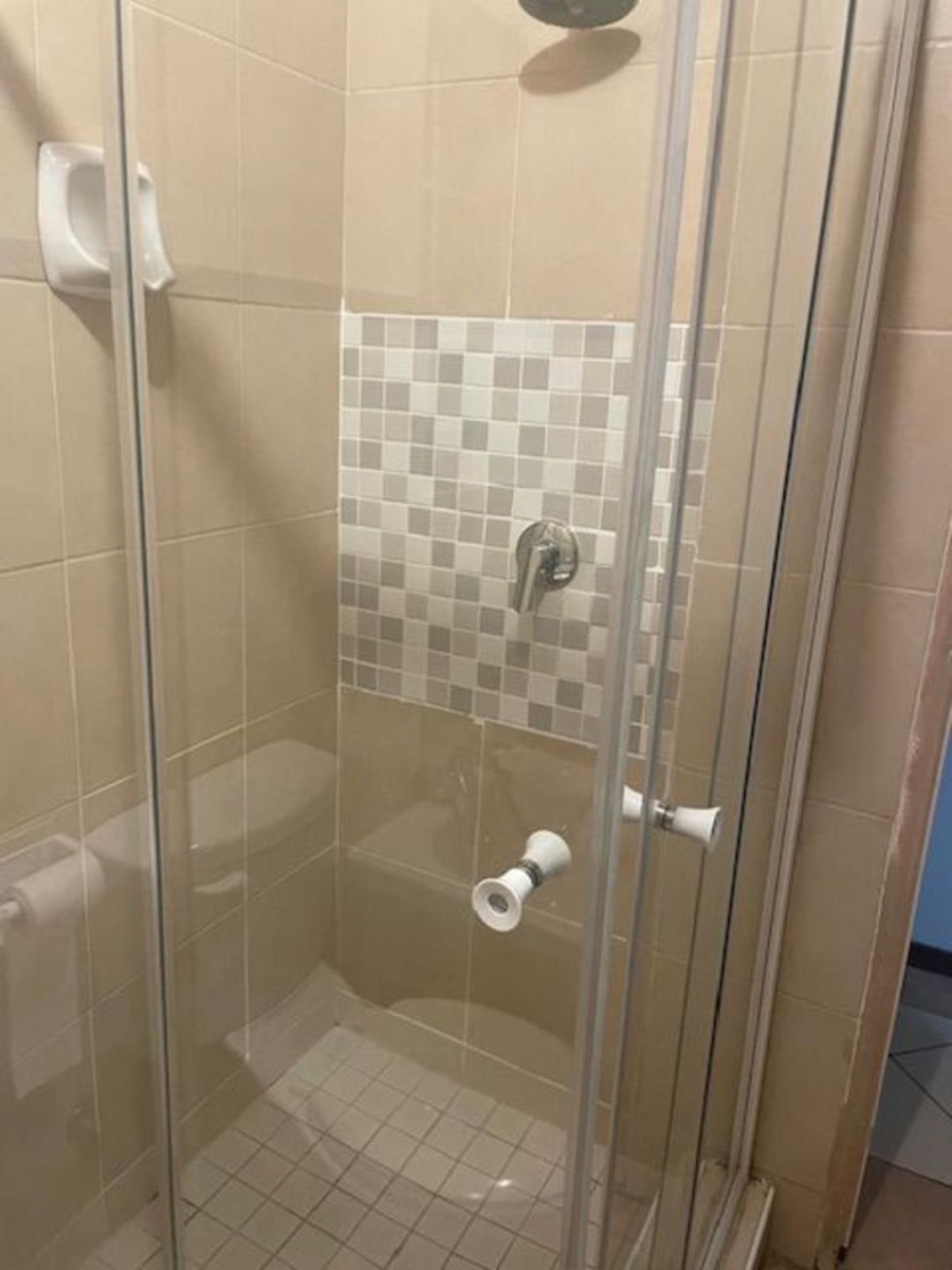 2 Bedroom Property for Sale in Noordwyk Gauteng