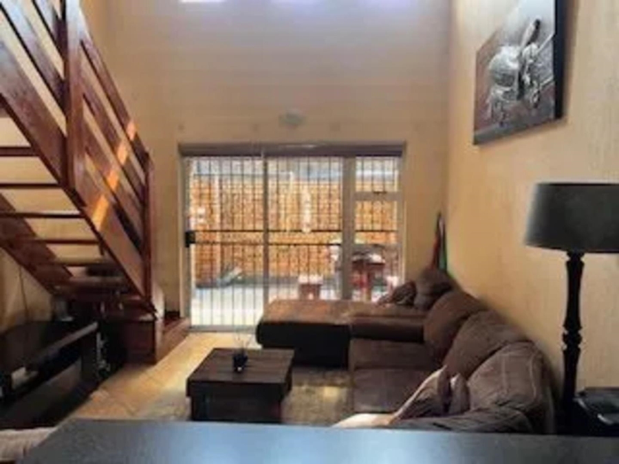 2 Bedroom Property for Sale in Honeypark Gauteng