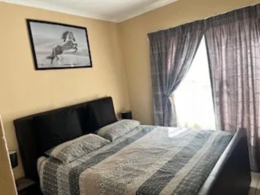 2 Bedroom Property for Sale in Honeypark Gauteng