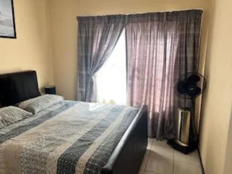 2 Bedroom Property for Sale in Honeypark Gauteng