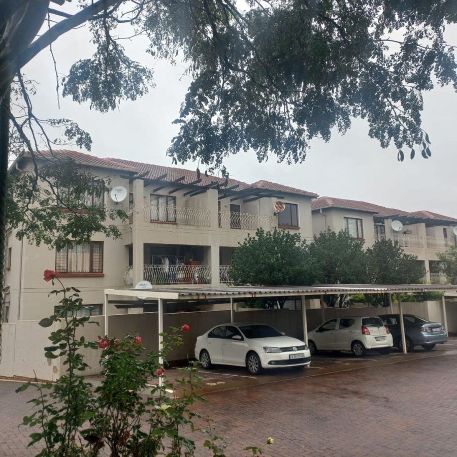 2 Bedroom Property for Sale in Sunninghill Gauteng