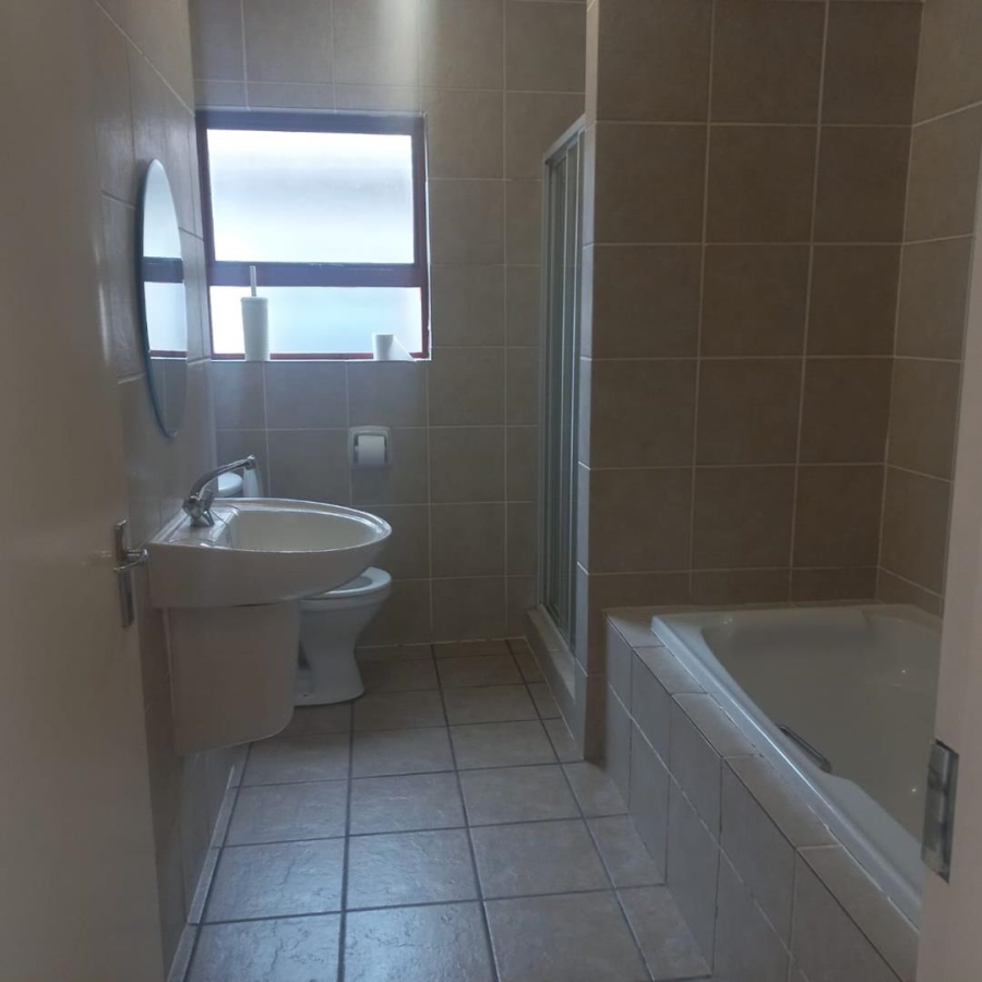 2 Bedroom Property for Sale in Sunninghill Gauteng