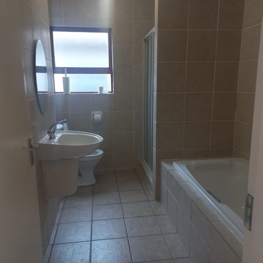 2 Bedroom Property for Sale in Sunninghill Gauteng