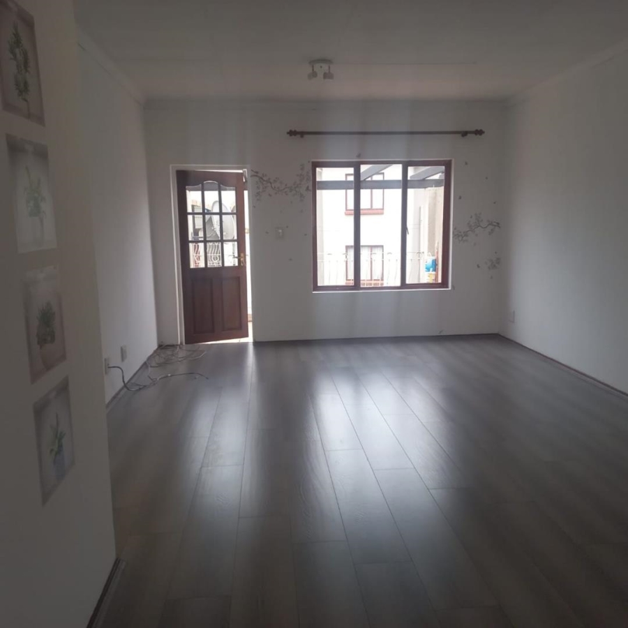 2 Bedroom Property for Sale in Sunninghill Gauteng