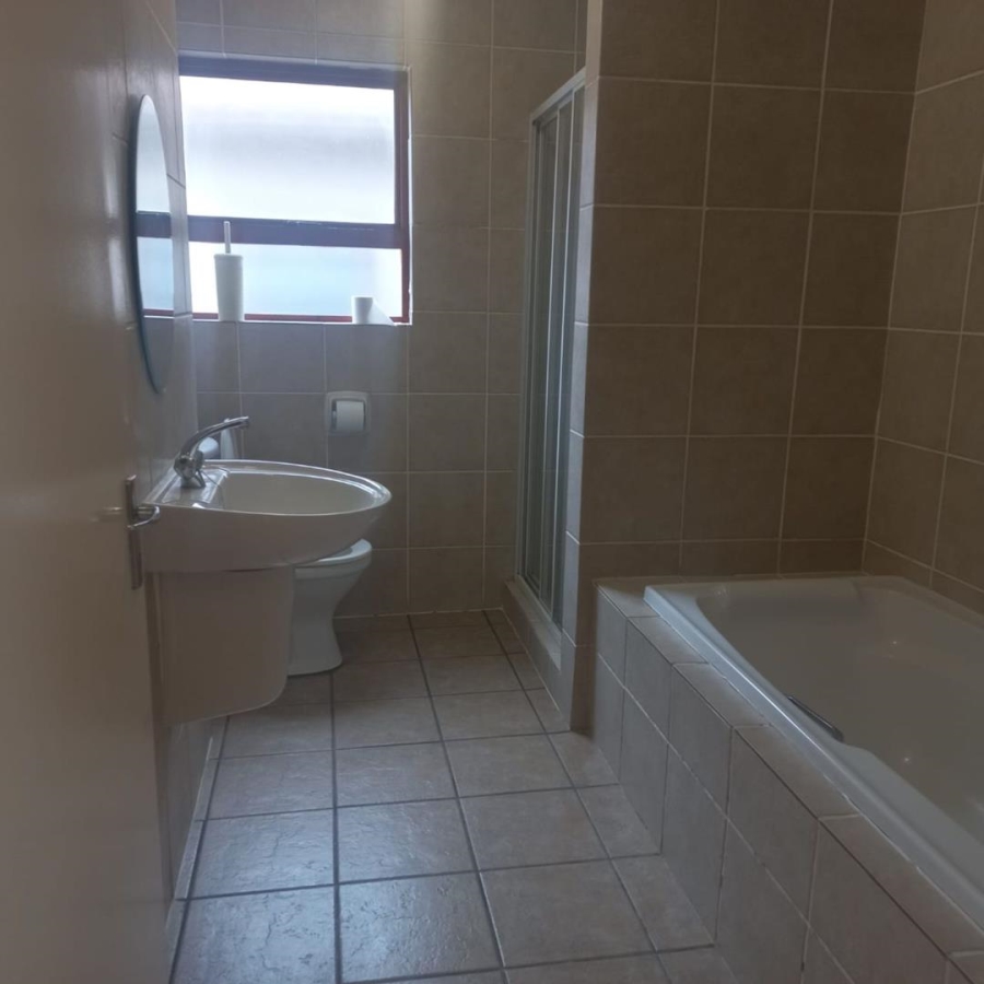 2 Bedroom Property for Sale in Sunninghill Gauteng