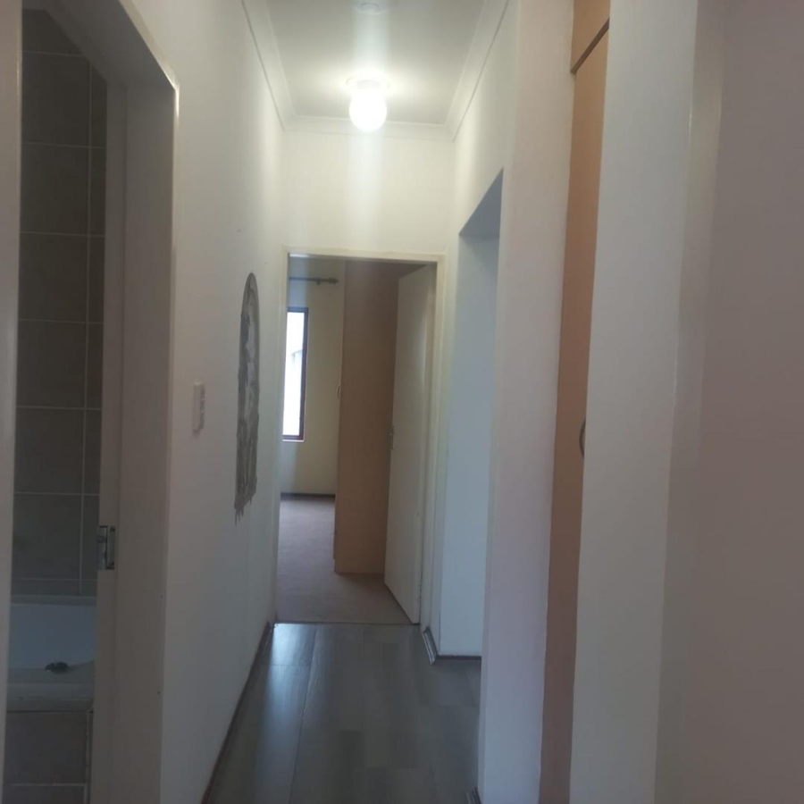 2 Bedroom Property for Sale in Sunninghill Gauteng