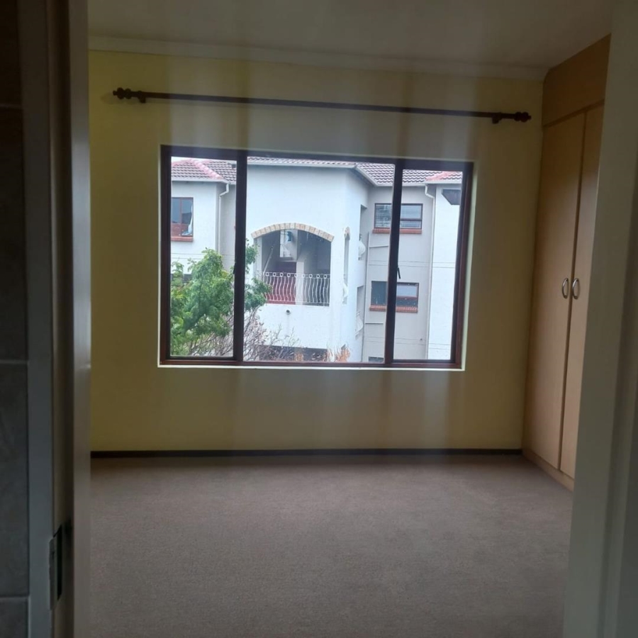 2 Bedroom Property for Sale in Sunninghill Gauteng