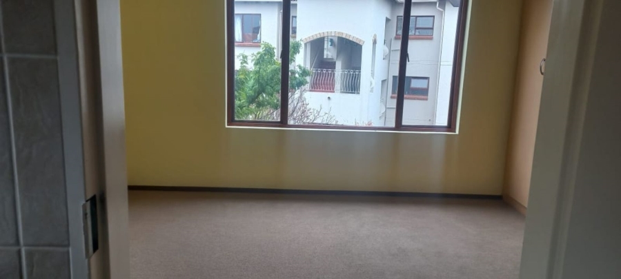 2 Bedroom Property for Sale in Sunninghill Gauteng