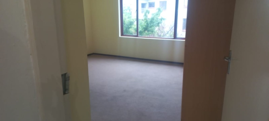 2 Bedroom Property for Sale in Sunninghill Gauteng