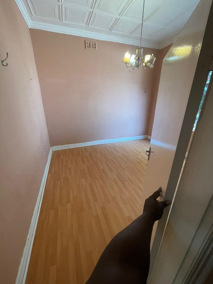 4 Bedroom Property for Sale in Orange Grove Gauteng