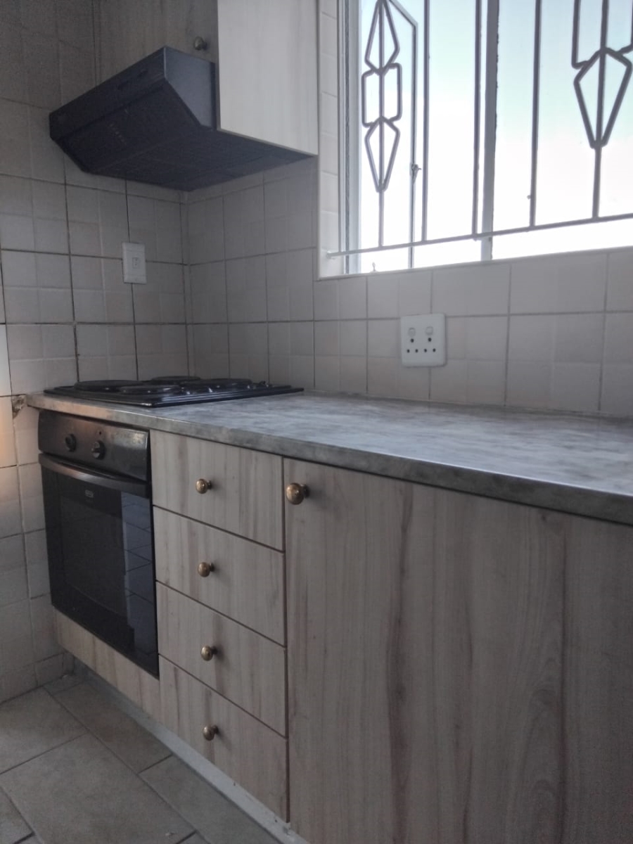 To Let 2 Bedroom Property for Rent in Naturena Gauteng