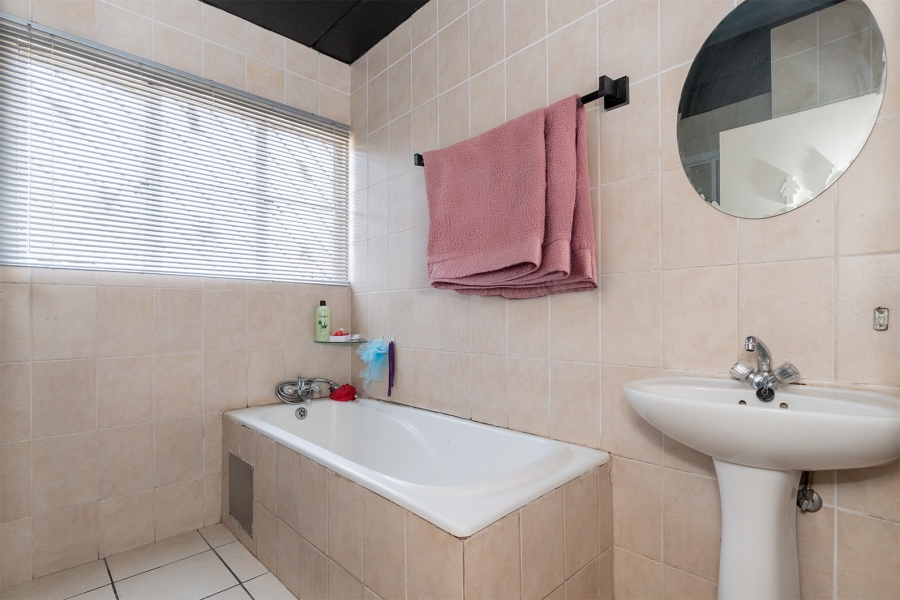 2 Bedroom Property for Sale in Parkrand Gauteng