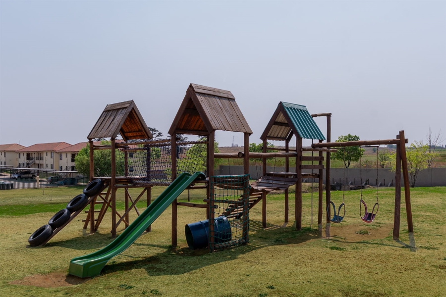 2 Bedroom Property for Sale in Parkrand Gauteng
